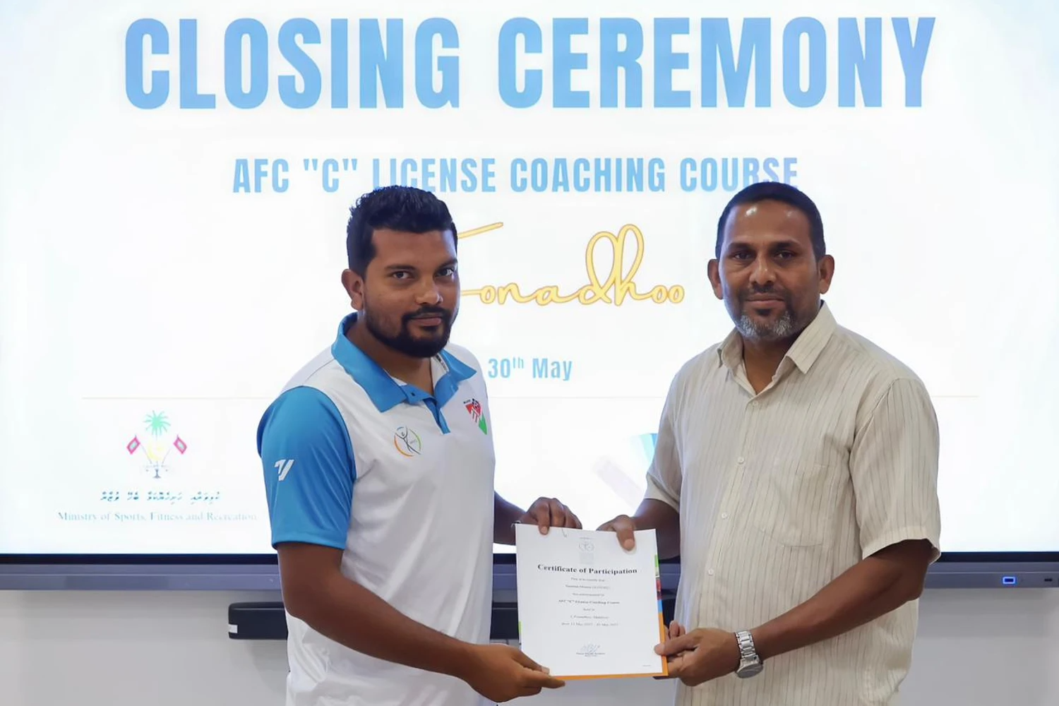 ފޮނަދޫގައި ކުރިއަށްދިޔަ އޭއެފްސީ “ސީ” ލައިސެންސް ކޯޗިން ކޯސް ކާމިޔާބުކަމާއެކު ނިންމާލައިފި