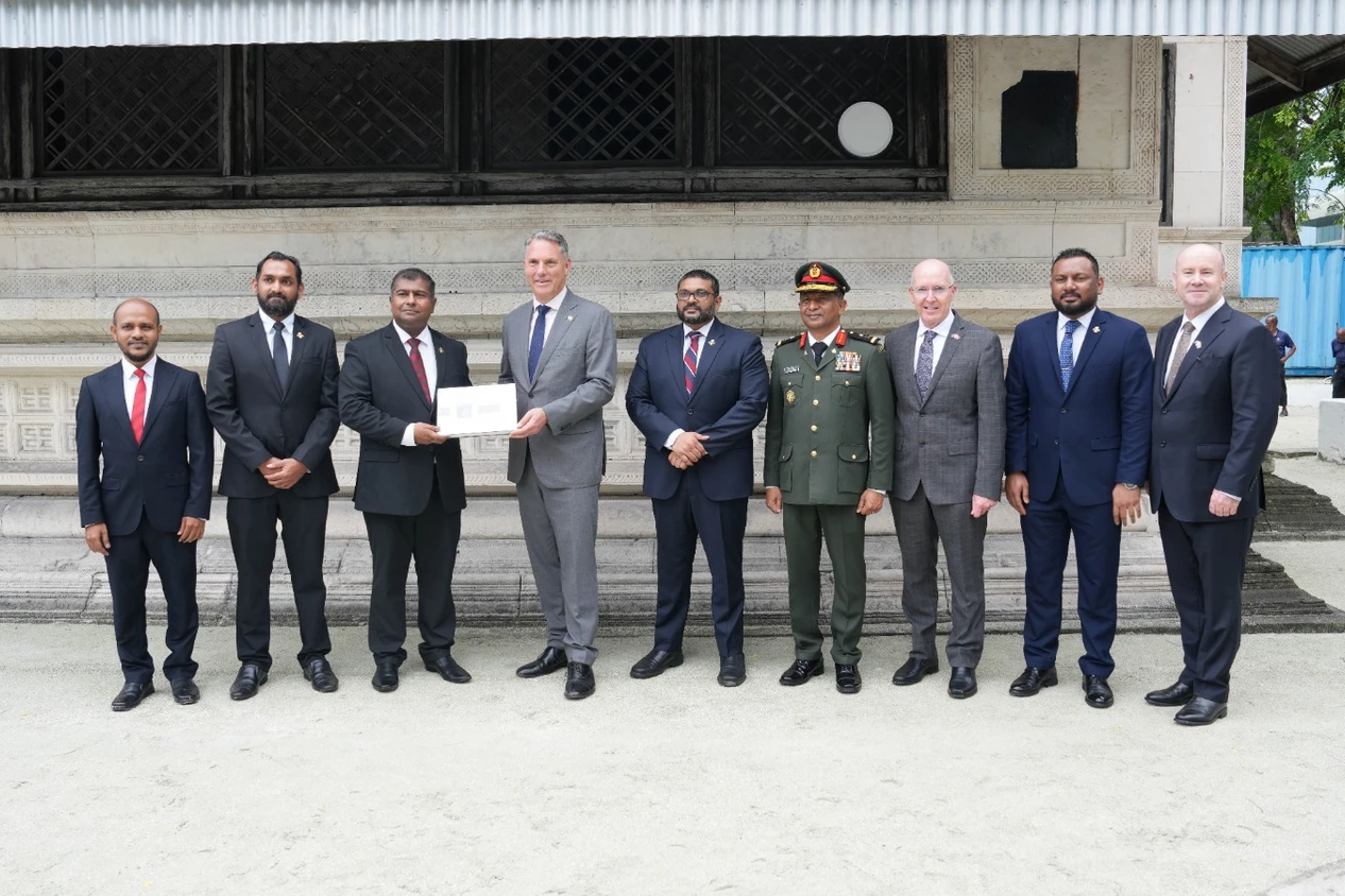 އޮސްޓްރޭލިއާގެ ބޮޑުވަޒީރުގެ ނައިބު ހުކުރު މިސްކިތަށް ޒިޔާރަތްކުރައްވާ އާސާރުގެ ތަރީޚު ބައްލަވާލައްވައިފި