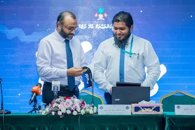 މި އަހަރުގެ ދިވެހި ޙައްޖުވެރިންނާއެކު، އިސް ޝެއިޚަކަށް މުޠީޢު