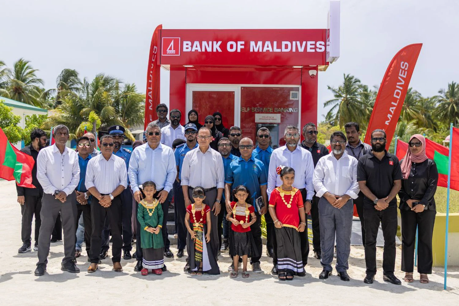 ށ. އަތޮޅު ހުރިހާ ރަށެއްގައި ބީއެމްއެލް އޭޓީއެމްގެ ޚިދުމަތް ފަށައިފި
