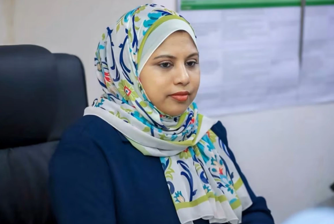 ޑްރެސްކޯޑާ އެއްގޮތަށް ހެދުންއަޅާފައިވާ ކޮންމެ ނޫސްވެރިއަކަށްވެސް ތަފާތެއްނެތި ފުރުސަތު ދޭނެ: ހީނާ