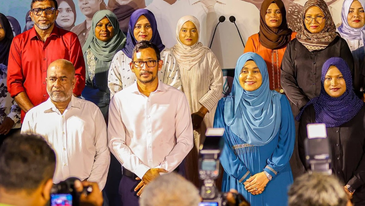 ތިނަދޫ ސިޓީ ކައުންސިލް ހިންގުން ހަރުދަނާކޮށް، ރައްޔިތުންނަށް ފައިދާހުރި ތަފާތު އަދި ހެޔޮ ބަދަލެއް ގެންނާނަން: އަޖީބު