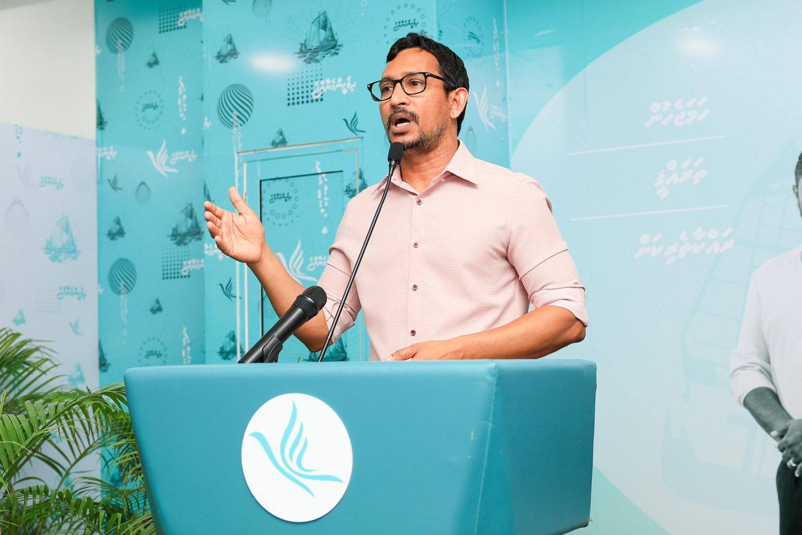 އެމްޑީޕީ އިން 1350ގެ ތެރެއިން 450 ގޮނޑި ވާދަ ނުކުރޭ, މިހާރުވެސް ބަލިވެއްޖެ، އެޕާޓީ ނަގައި ކޮޅަކަށް ނުޖެހޭނެ: ފަލާހު