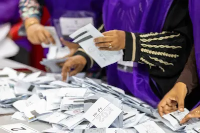ދެ އިންތިހާބު އެއްކުރާ ބިލް ތަސްދީގު ކުރުމުގެ ކުރިން އާންމު ވޯޓެއް ނެންގެވުމަށް ރައީސް ނިންމަވައިފި