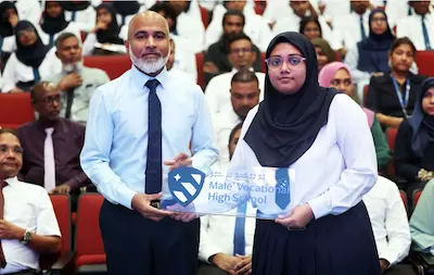 މާލޭ ވޮކޭޝަނަލް ހައި ސްކޫލް ރަސްމީކޮށް ހުޅުވައިފި!