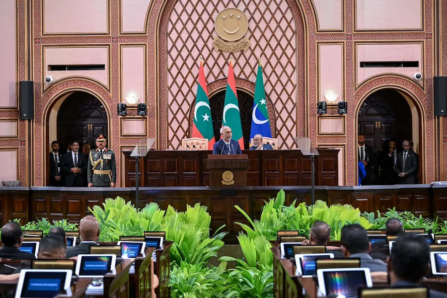 ދަރަނި އަދާކުރުމަށް އިތުރު ދަރަނި ނުނަގައި، އެސްޑީއެފްއިން އެކަނި ދަރަނި ދެއްކޭ ގޮތް ހަދާނަން: ރައީސް