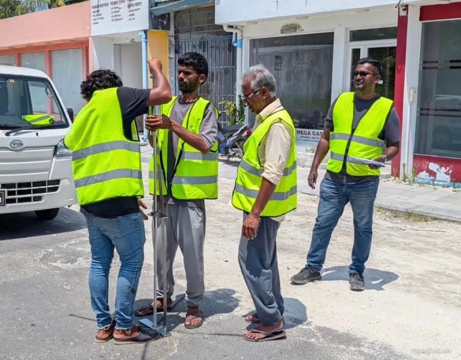 22 އަހަރު ފަހުން އައްޑޫ ލިންކް ރޯޑް ޒަމާނީ ފެންވަރަށް ތަރައްގީ ކުރުމަށްޓަކައި، އާރްޑީސީ އިން އެމަގުގެ ސާރވޭ ފަށައިފި