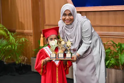 މެޑަމް ސާޖިދާ، ތަޢުލީމީ އައު އަހަރުގެ ތަހުނިޔާ ރާއްޖޭގެ ހުރިހާ ދަރިވަރުންނަށާއި ބެލެނިވެރިންނަށް ފޮނުއްވައިފި