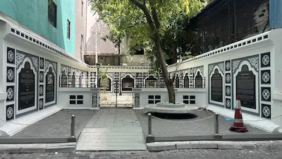 އަލިރަސްގެފާނު ފަދަ އަޒުމް ވަރުގަދަ ދަރިން ކޮންމެ ދިވެހި ޖީލެއްގެ މަޖްދާއި ކަރާމާތް ނަގަހައްޓާނެ: ރައީސް
