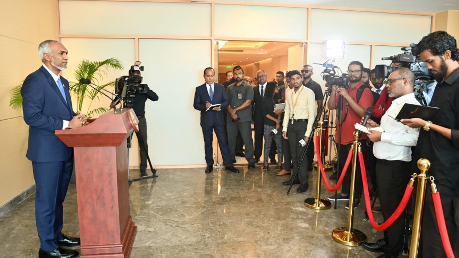 ރައީސް, މީޑިއާތަކަށް ވެވަޑައިގެންނެވި ވައުދުފުޅު ފުއްދަވައި، 40 މީޑިއާއަކަށް 27.29 މިލިއަން ރުފިޔާ ދޫކޮށްފި