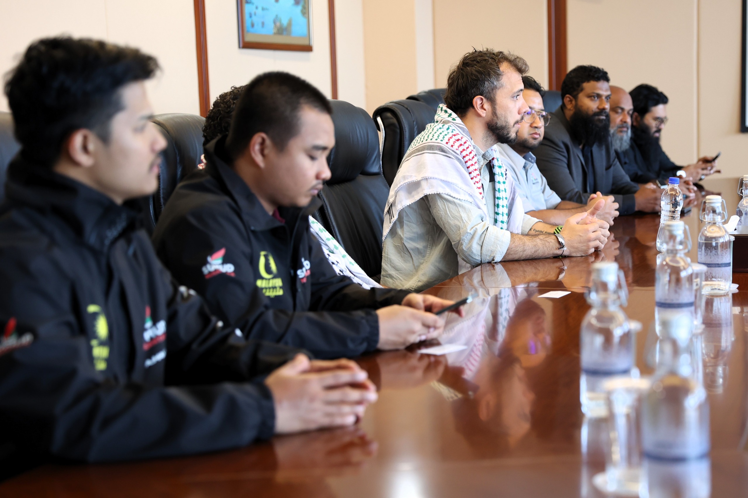 ގްލޯބަލް ސުމޫދު ފްލޮޓިލާގެ ވަފުދުން ޚާރިޖީ ވަޒީރާއި މަޖިލިސް ރައީސާ ބައްދަލު ކުރައްވައިފި