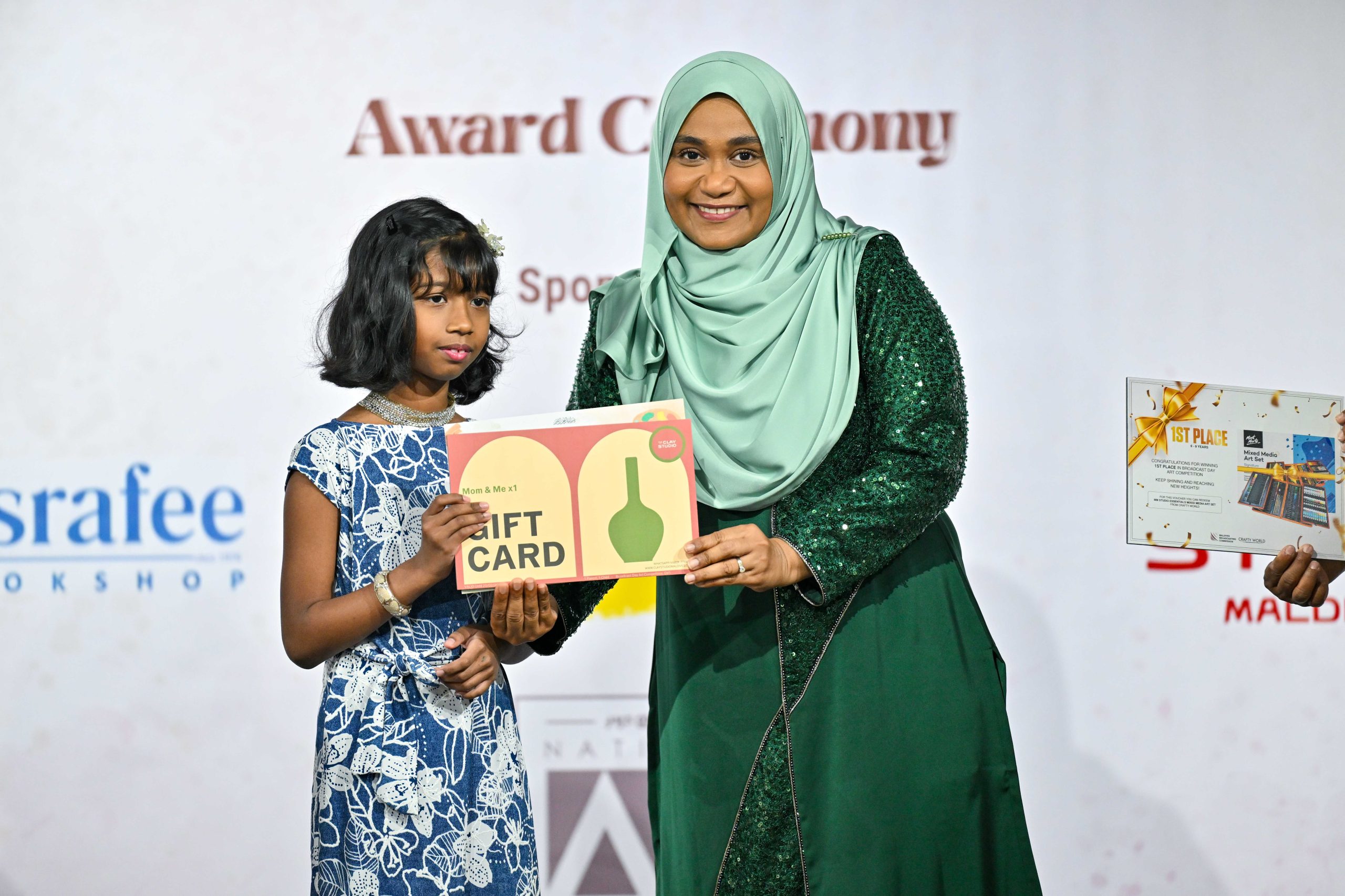 ޢިލްމު ހޯދުމަކީ ކޮންމެ މީހަކަށްވެސް ލިބިގެންވާ ހައްޤެއް، އިލްމު ހޯދުމަށް އަނެކުންގެ އިހުސާސްތައް ދެނެގަންނަން ޖެހޭ: މެޑަމް ސާޖިދާ