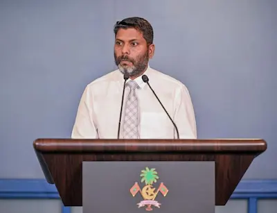 އަތޮޅު ތެރޭގައި ތިބި މޮޅުން ކުޅުންތެރިންނަށް ގައުމީ ޓީމުން ފުރުސަތު ހޯދައިދިނުމަކީ ސަރުކާރުގެ ވިސްނުން: ވަޒީރު