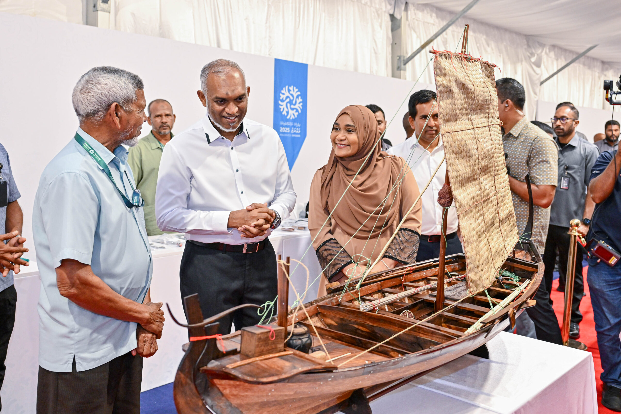 އުފެއްދުންތެރިކަމުގެ މައުރަޒުގައި ބައިވެރިވުމުގެ ފުރުސަތު އަންނަ މަހުގެ ނިޔަލަށް