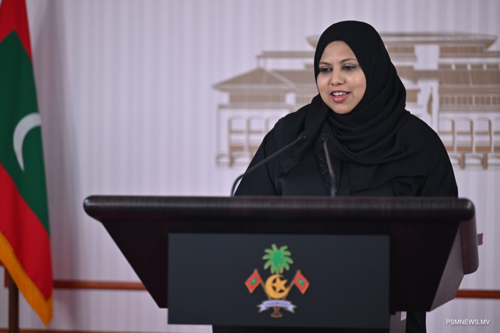 ކުތުބުހާނާތަކަކީ ސައްހަ މައުލޫމާތު ފޯރުކޮށްދޭ އާރުކާޓީއެއް: ވަޒީރު ހީނާ