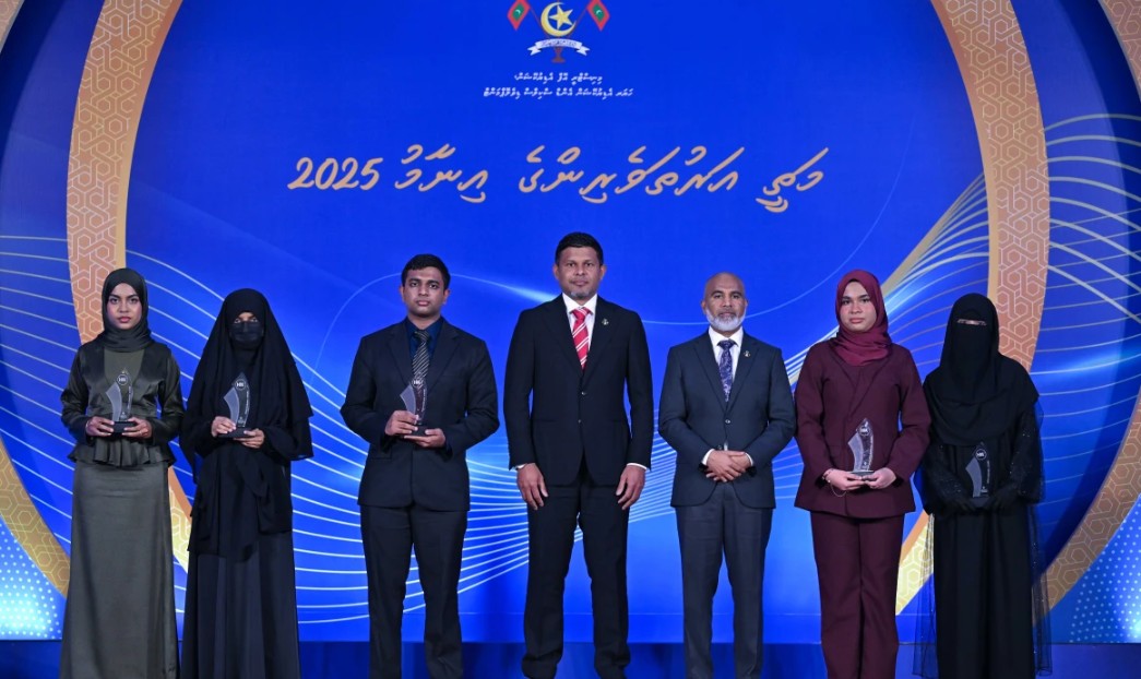 މަތީ އަރުތަވެރިންގެ އިނާމު 2025ގެ ތިންވަނަ ދަންފަޅި، 304 ދަރިވަރުން އިނާމު ހާސިލުކޮށްފި