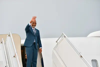 ޤަތަރުގެ ކުރީގެ އަމީރު އަވަހާރަވުމުން ދިވެހި ދިދަ ބައިދަނޑިއަށް ތިރިކޮށް، ރައީސް ޤަތަރަށް!