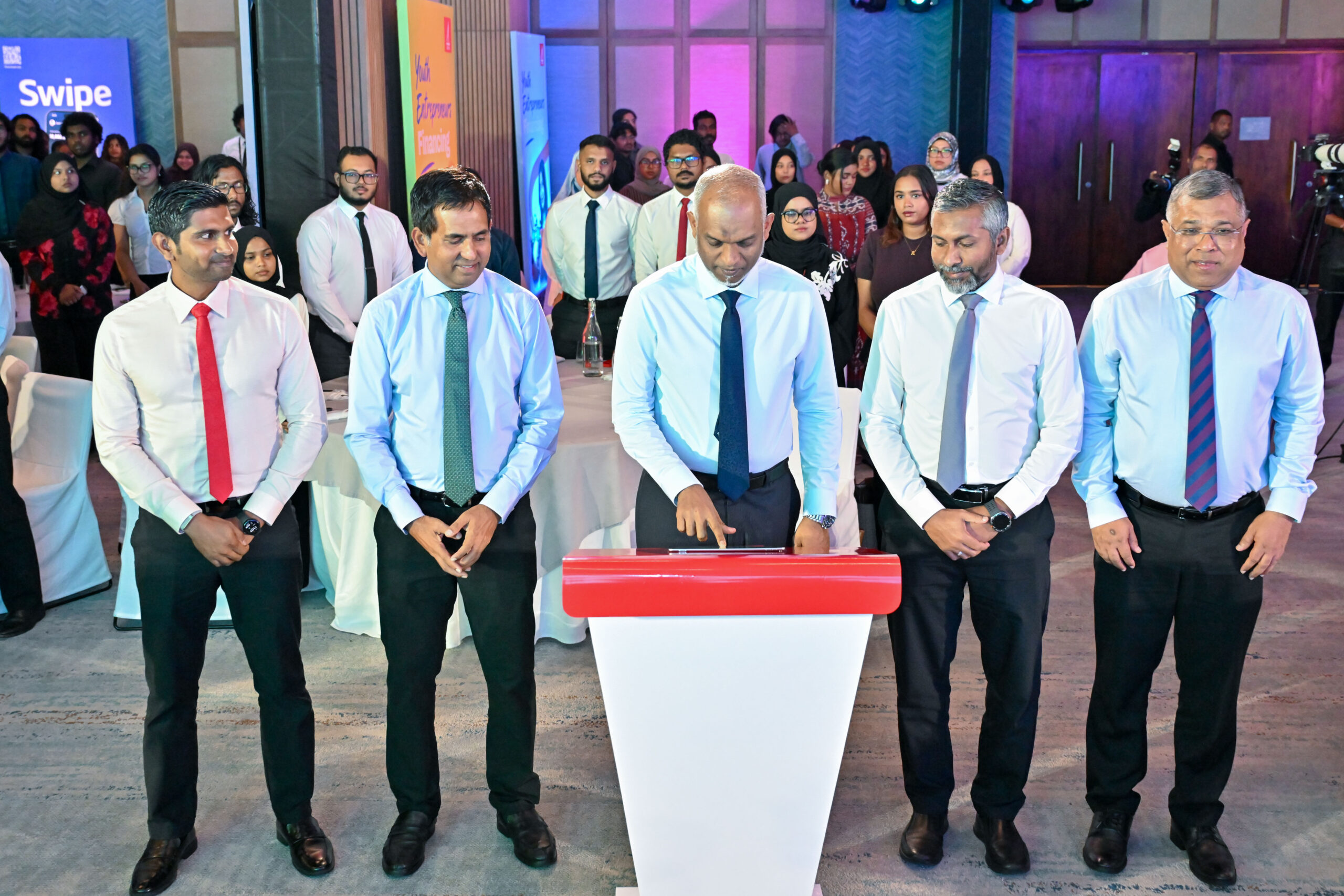 ޒުވާން ވިޔަފާރިވެރިން ބިނާކުރުމަށް “ޔޫތު އެންޓަޕްރަނަޝިޕް ފައިނޭންސިން” ބީއެމްއެލް އިން ތައާރަފުކޮށްފި